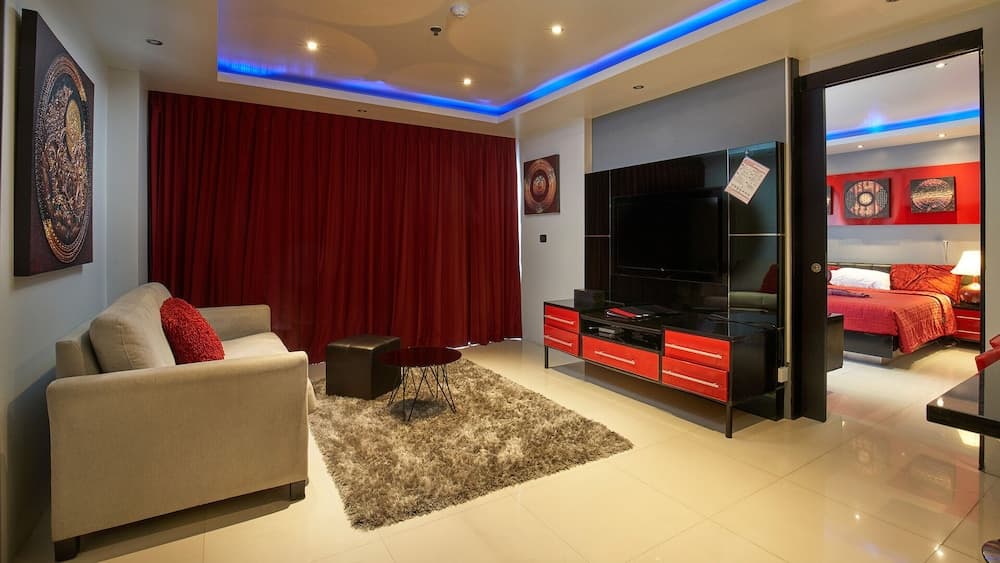 Condo In The Heart Of Patong Wlk St ABS1