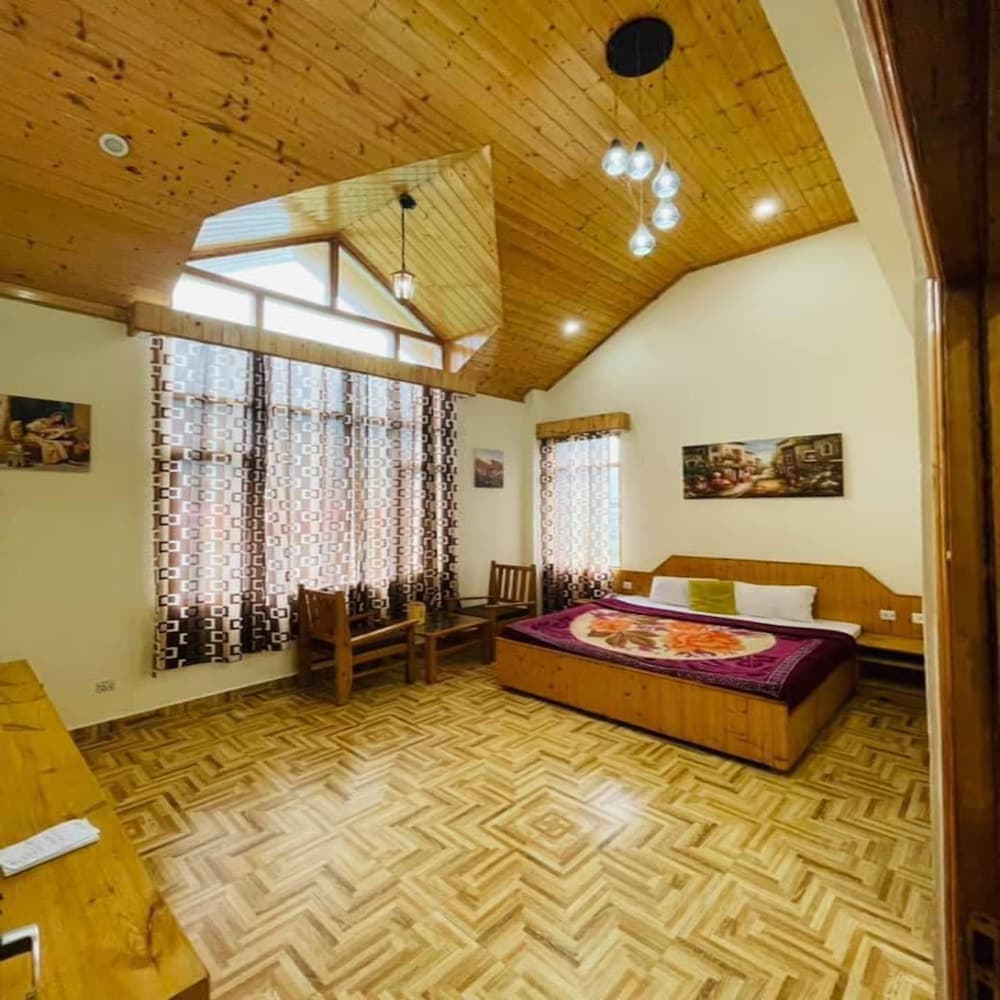 Hotel Jamla Regency Manali