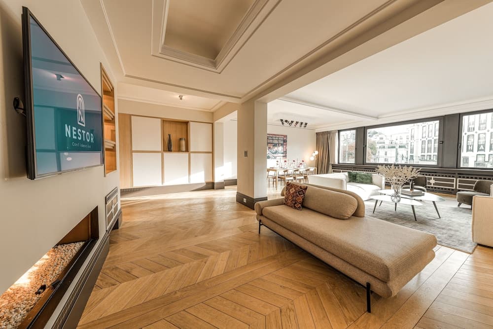 City Luxury 3BR Prime Location