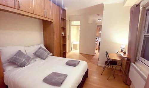 London Chelsea, Big 2 People Studio Apartment