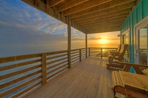 Waterfront w/ Bay Views, Shared Pool & Boat Dock Marlin Madness by Avantstay