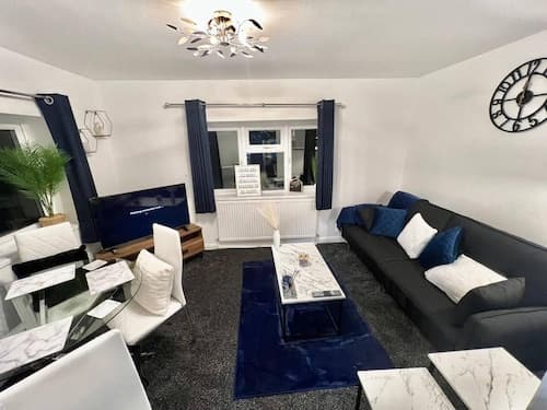 Beautiful 2-bed House in Watford