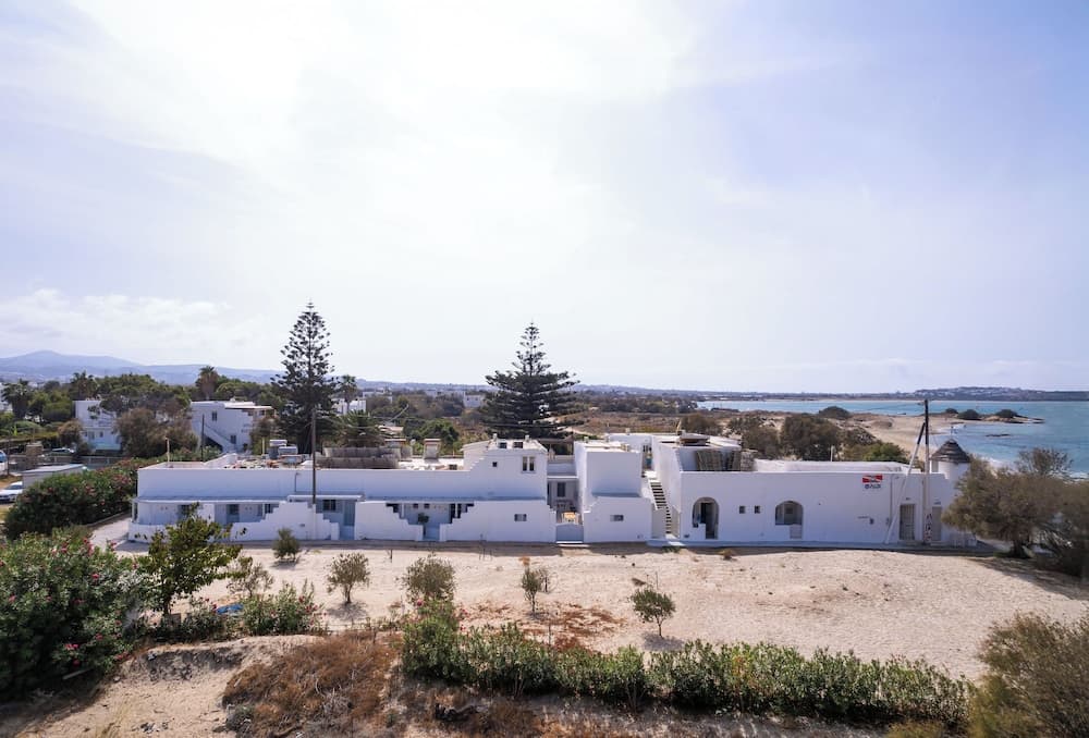 Flisvos Beach Apartments