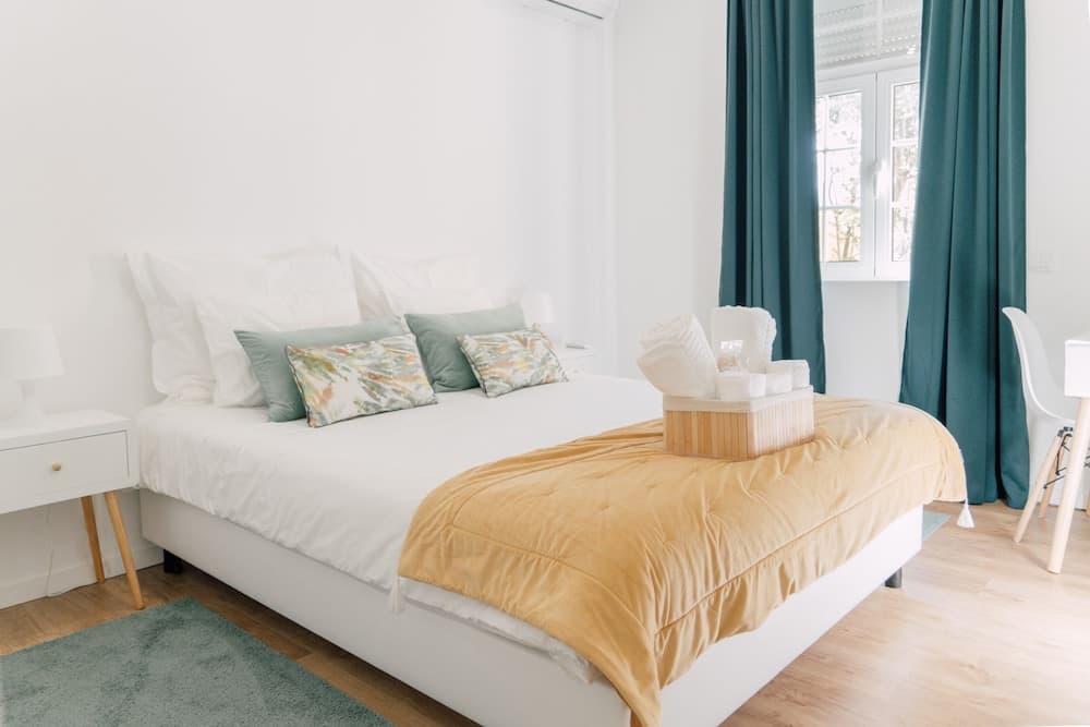 Oporto Yellow Villas