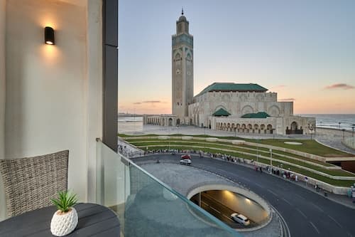 TheCasaEdition Sea view & Mosque Hassan2