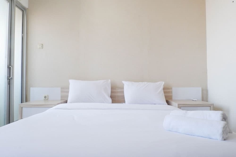 Best Value 1Br At Twin Tower Apartment