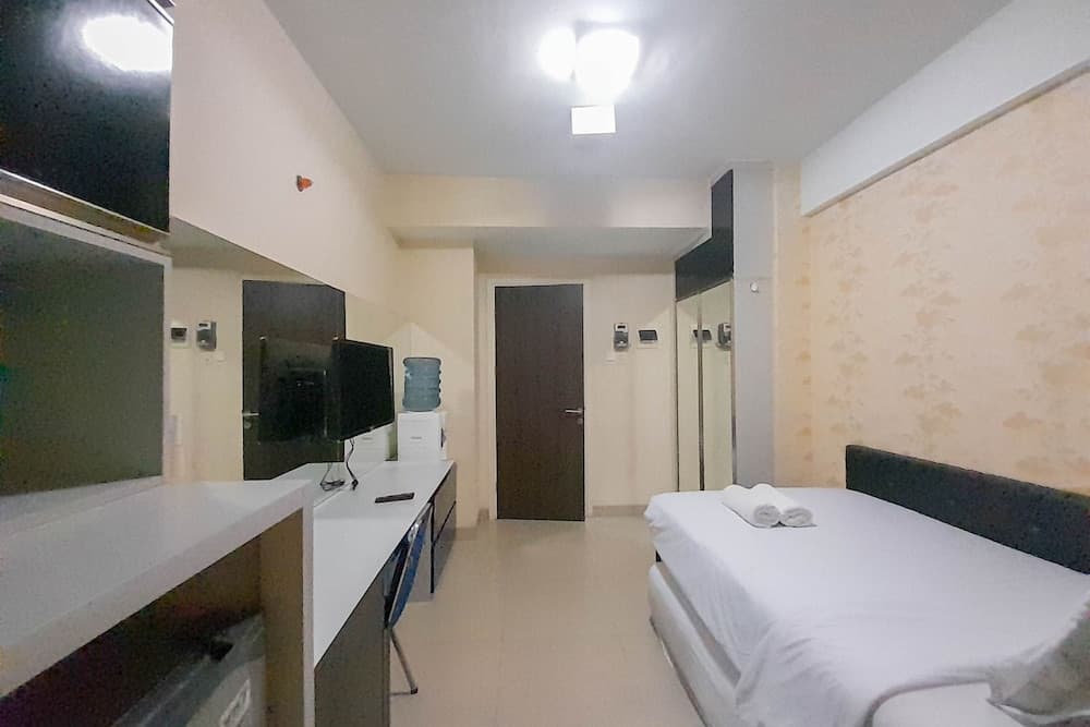 Comfort And Cozy Studio Student Castle Yogyakarta Apartment