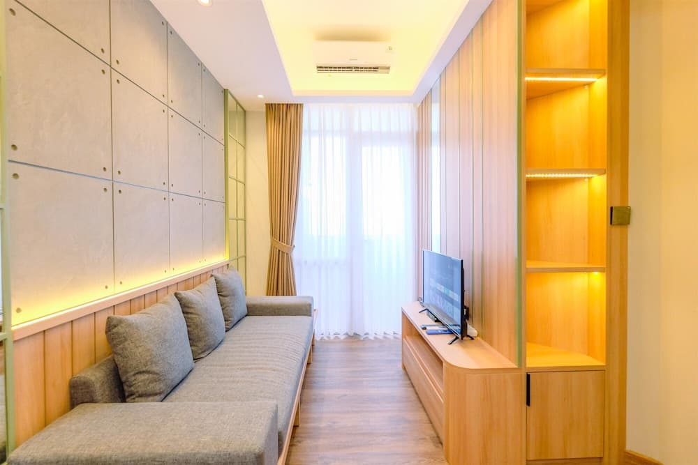 Homey And Comfort Stay 1Br Vasanta Innopark Apartment