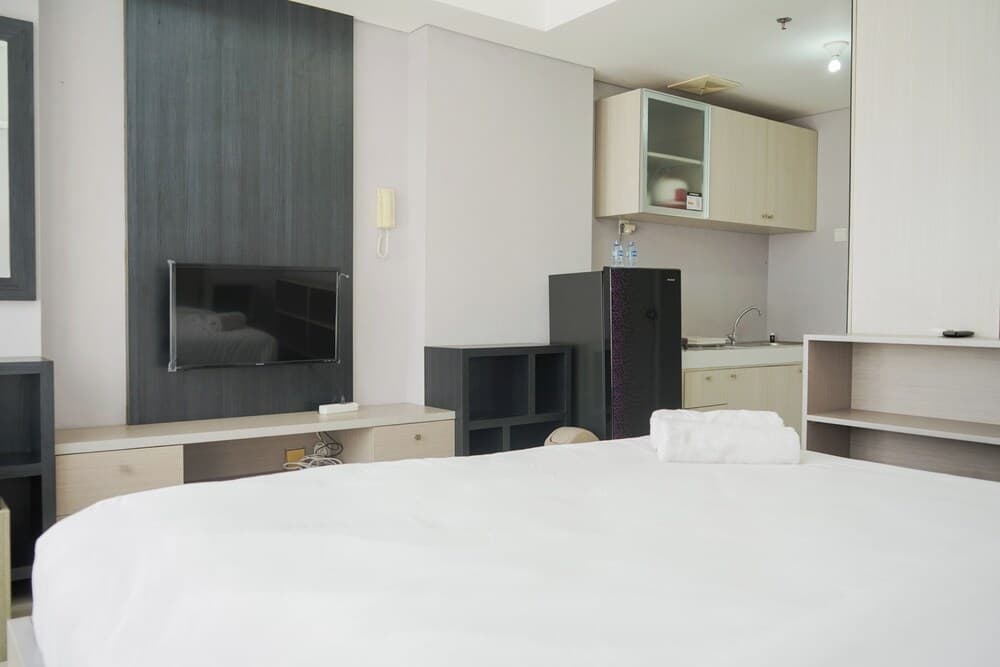 Cozy Apartment Studio Room At Bintaro Plaza Residence Altiz Tower