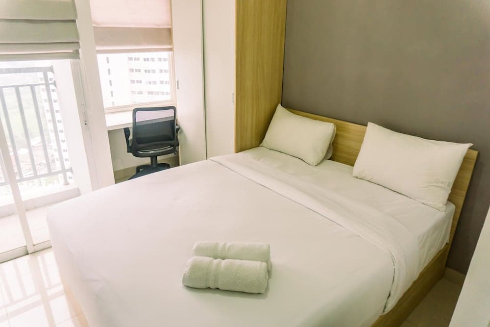 Studio Room With Cozy Style At Serpong Garden Apartment