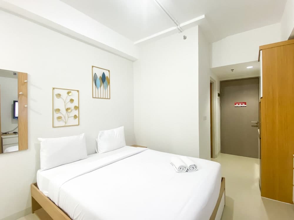 Modern Design Studio At Vasanta Innopark Apartment