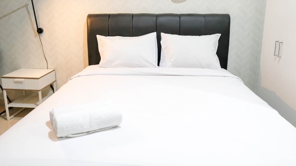 Elegant And Best Choice Studio At Grand Sungkono Lagoon Apartment