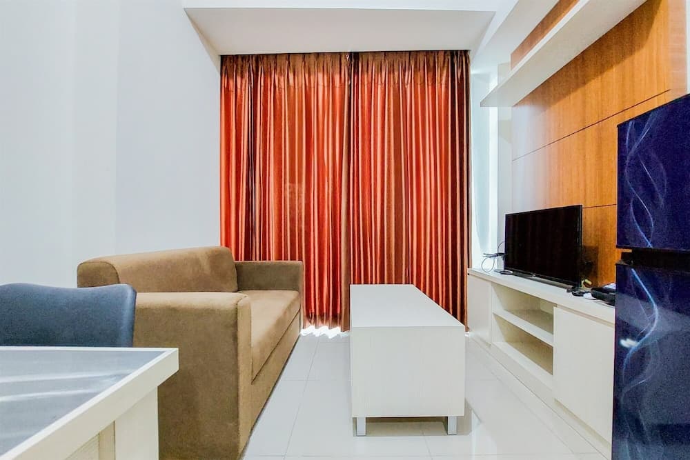 Warm And Enjoy Living 1Br Tree Park City Bsd Apartment