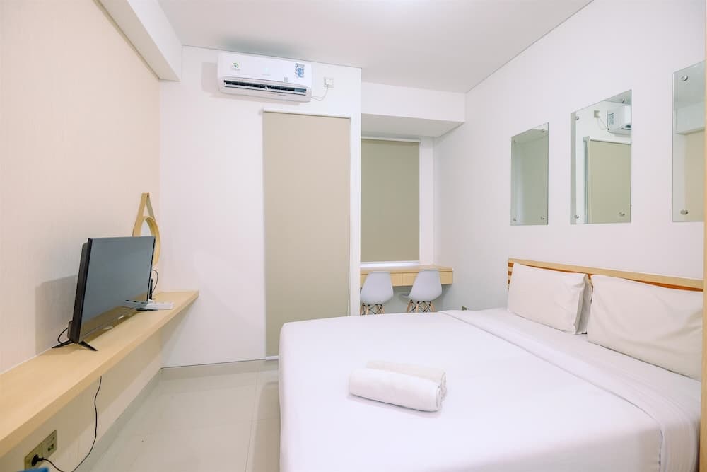 Best Price Studio Room Transpark Cibubur Apartment