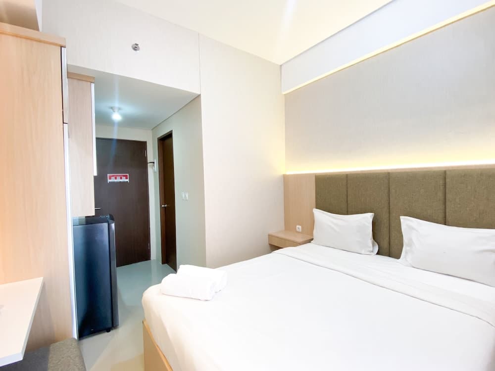 Modern Look And Homey Studio Apartment At Transpark Juanda Bekasi Timur