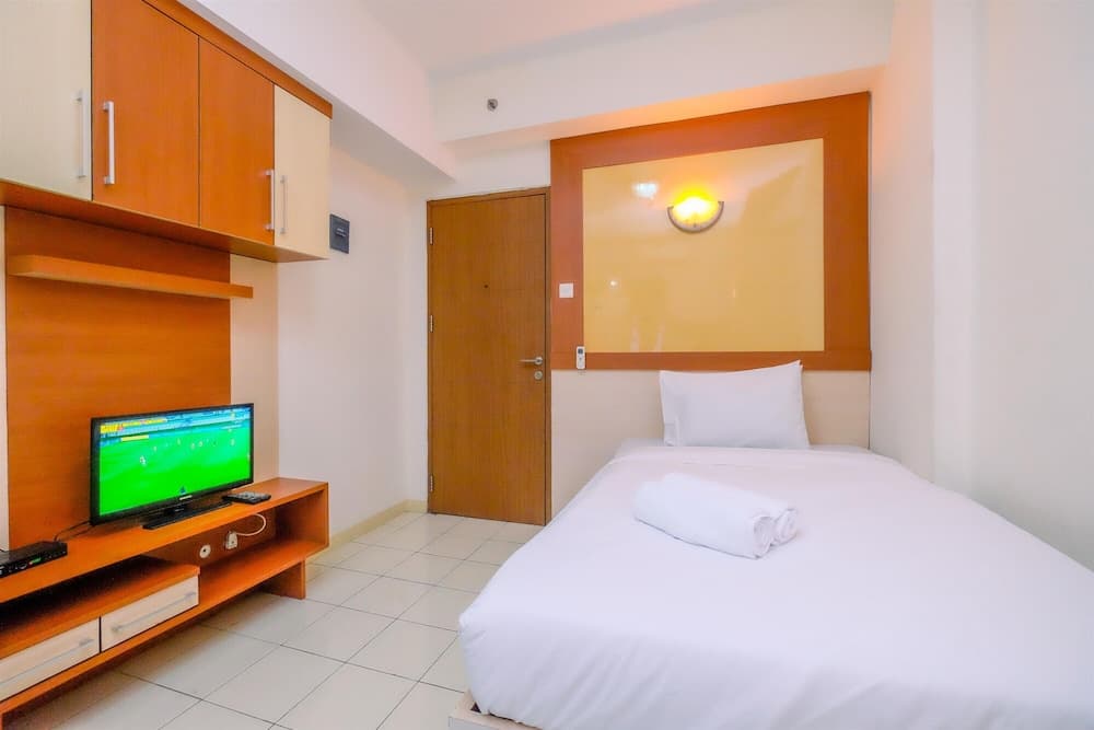 Strategic And Modern Look Studio At Margonda Residence 2 Apartment