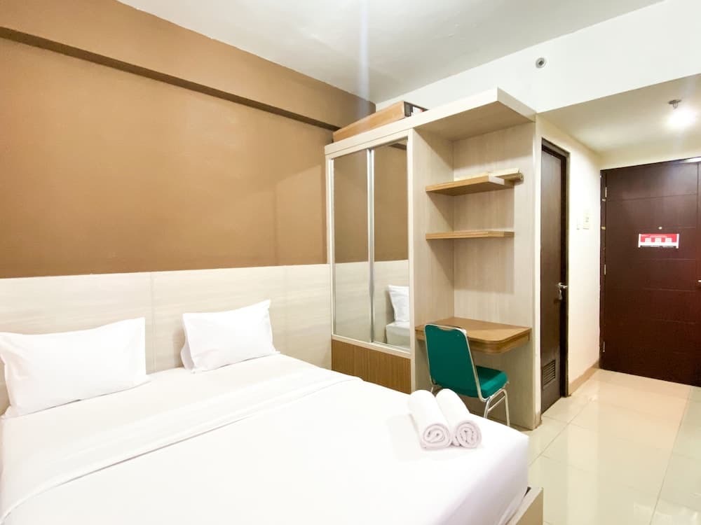 Simply Look Studio At Grand Dhika City Apartment