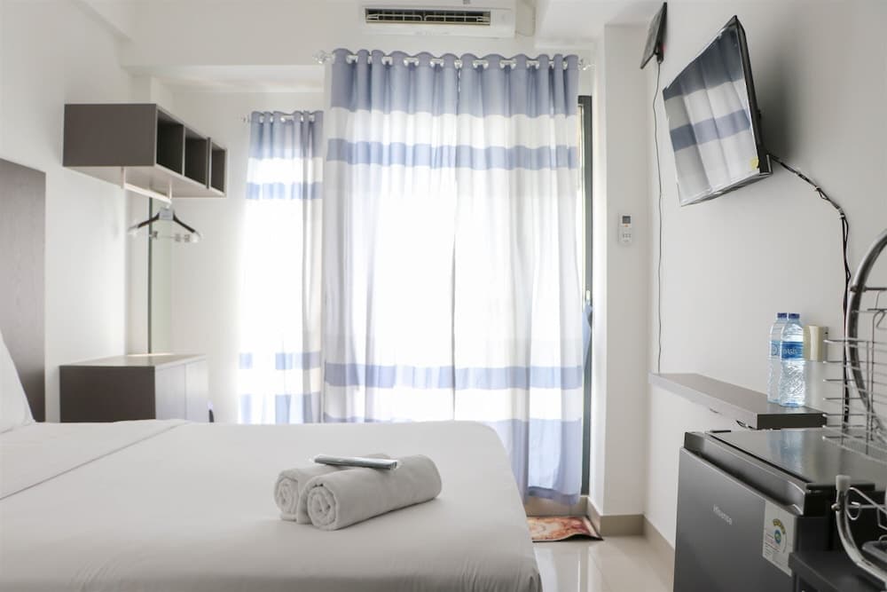 Comfy Stay Studio At Sayana Bekasi Apartment
