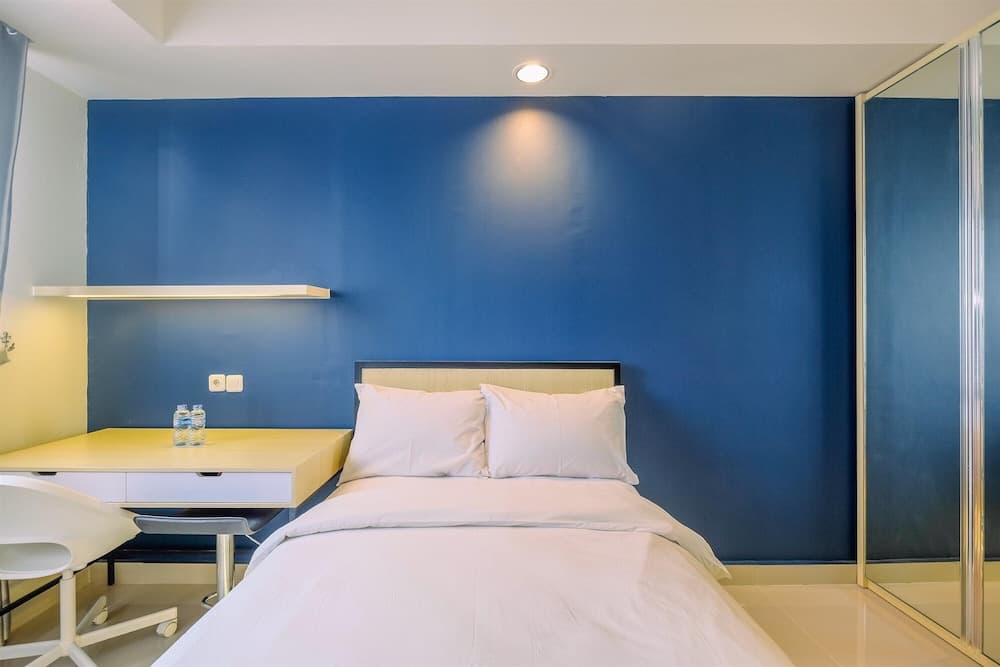 Elegant Studio At Evenciio Margonda Apartment