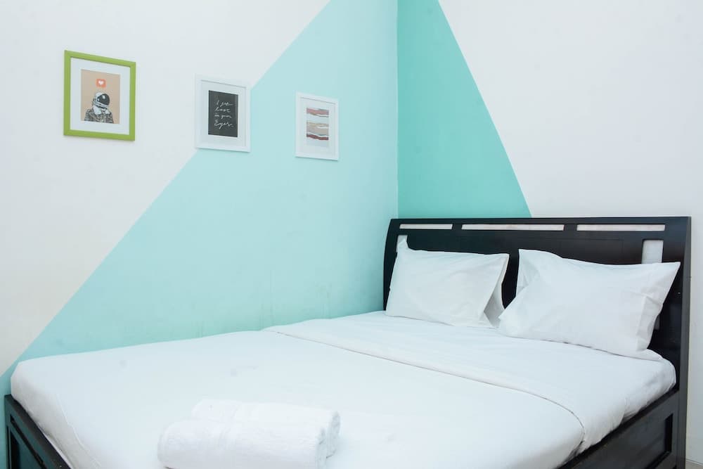 Homey Studio Apartment At Margonda Residence 1