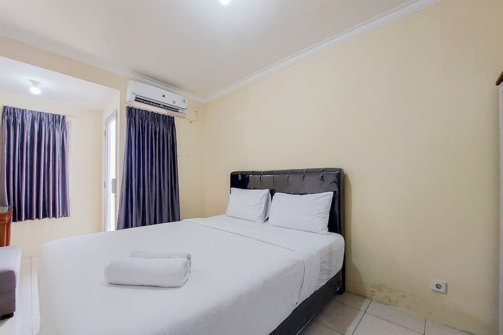 Cozy And Minimalist Studio Great Western Apartment