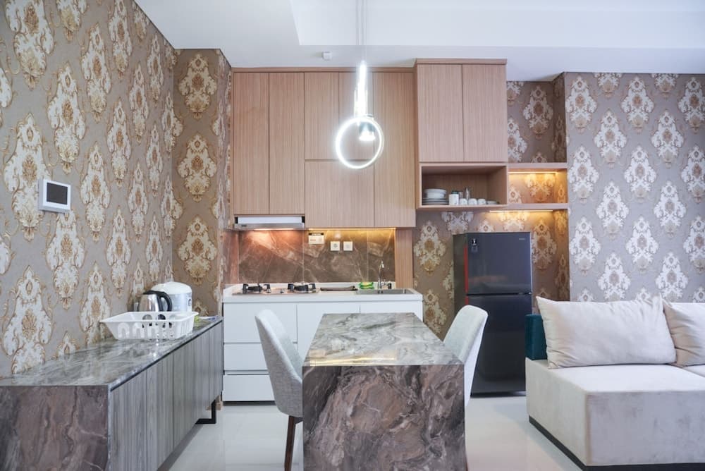 Nice And Comfy 2Br At Samara Suites Apartment