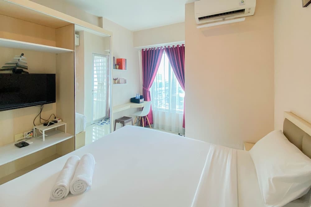 Cozy 1Br Without Living Room Grand Kamala Lagoon Apartment