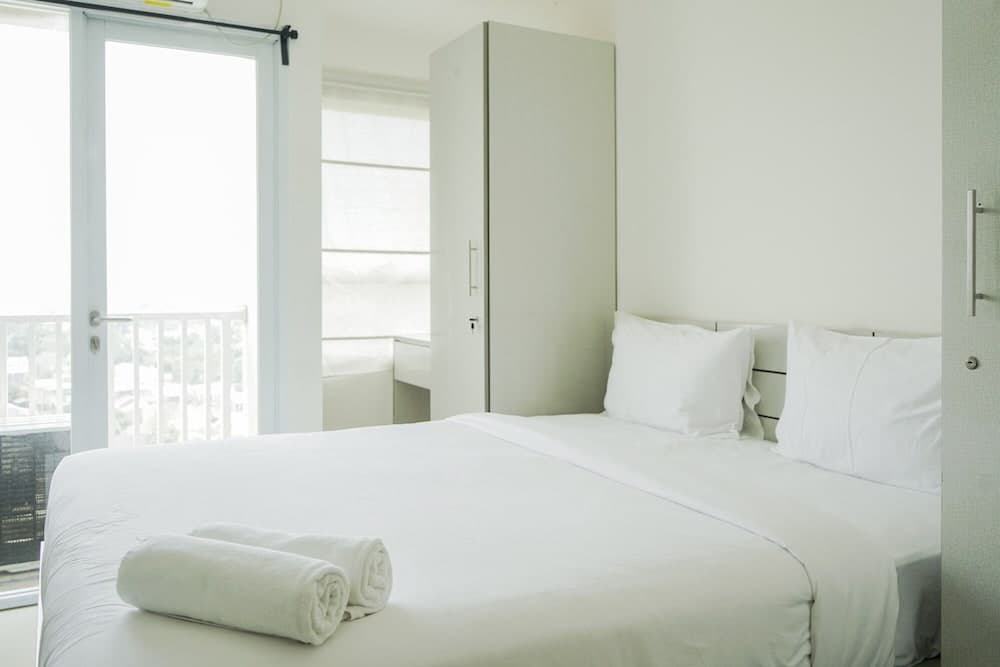 Modern Studio At Poris 88 Apartment