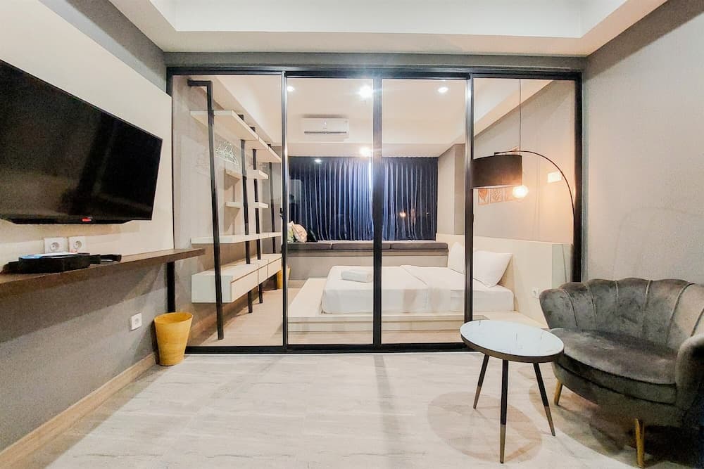 Cozy Living 1Br Collins Boulevard Apartment