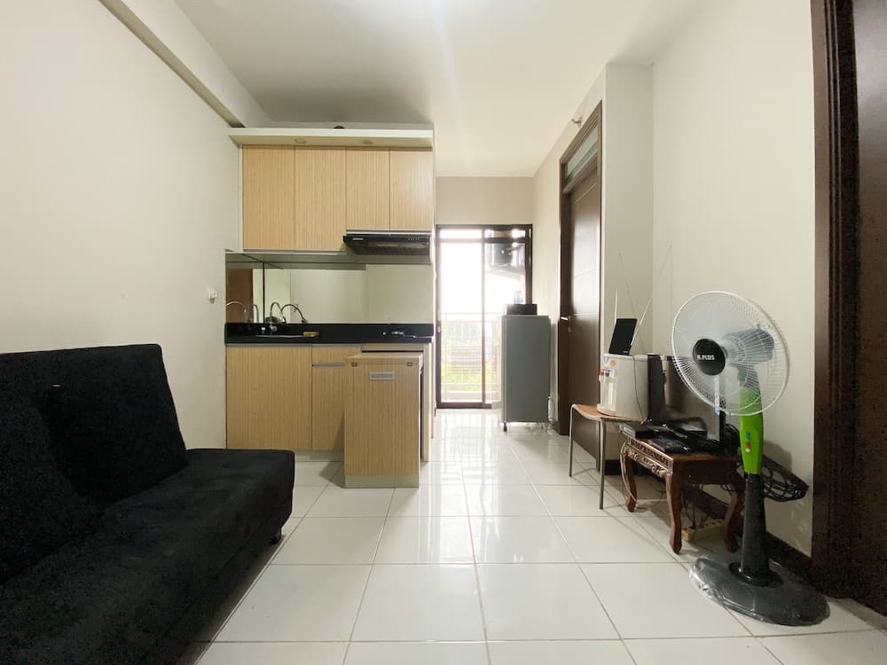 Basic 2BR At Lagoon Bekasi Town Square Apartment