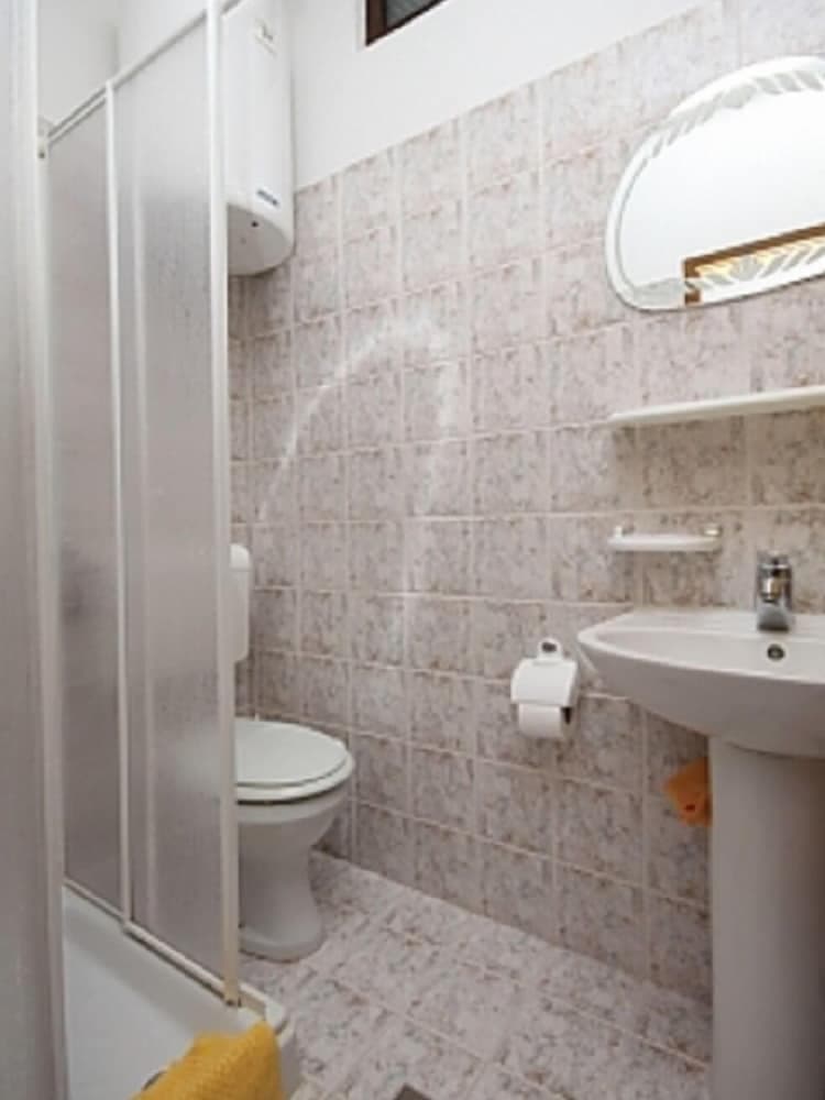 Voyasi - 60 m From sea - R5