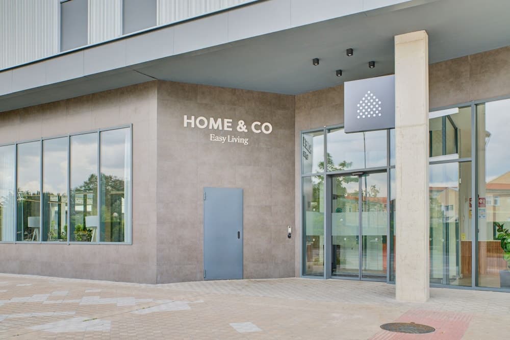 Konaklama yerinin ön cephesi