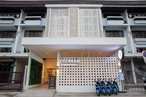 Zhennan Teabar Hotel