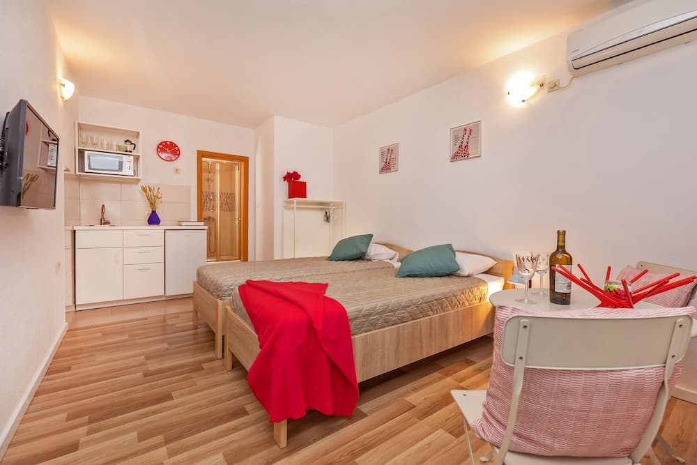 BIS Studio Apartment 2