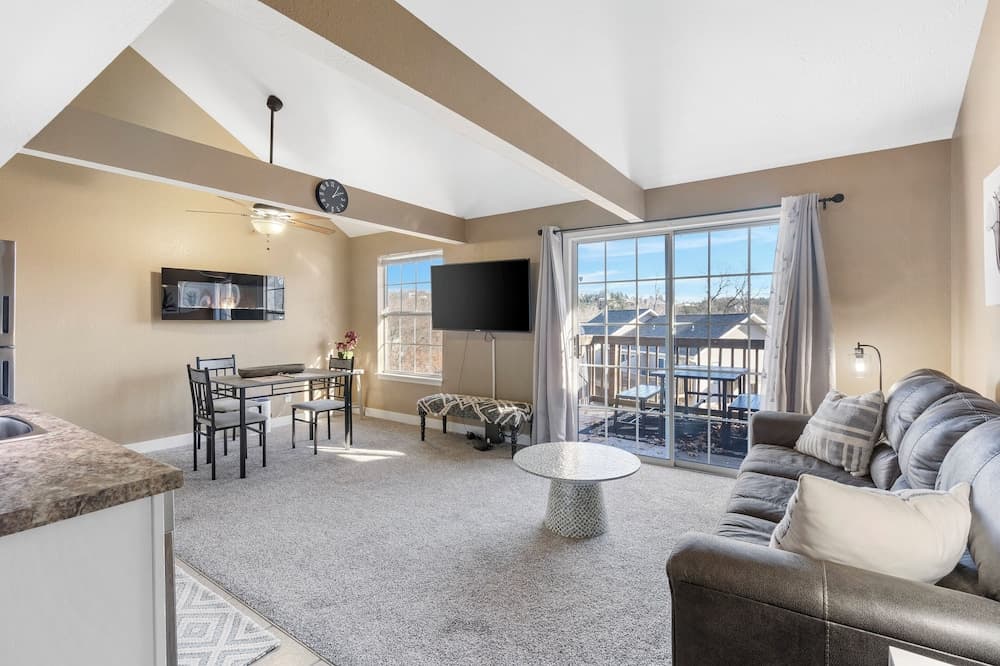 Inside City Limits of Branson