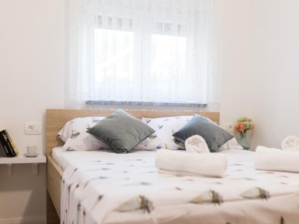 Mihael Holiday House