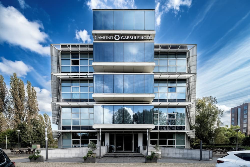 Diamond Capsule Hotel Amsterdam South