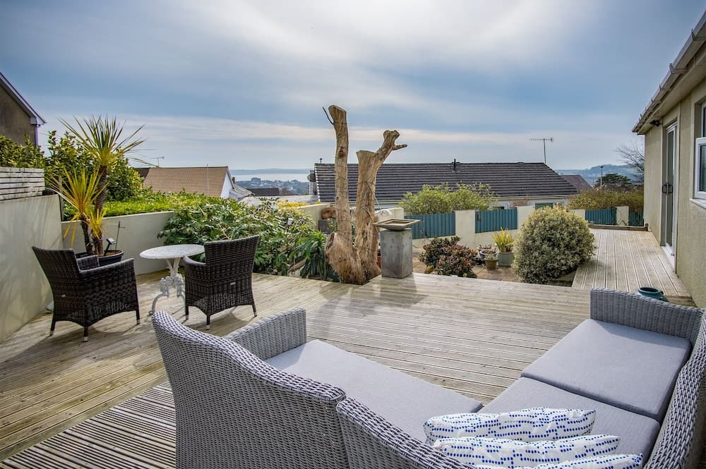 Town Heights - 3 Bedroom Holiday Home - Tenby