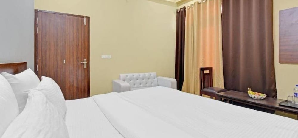 Goroomgo Shri Ganesh Jaipur