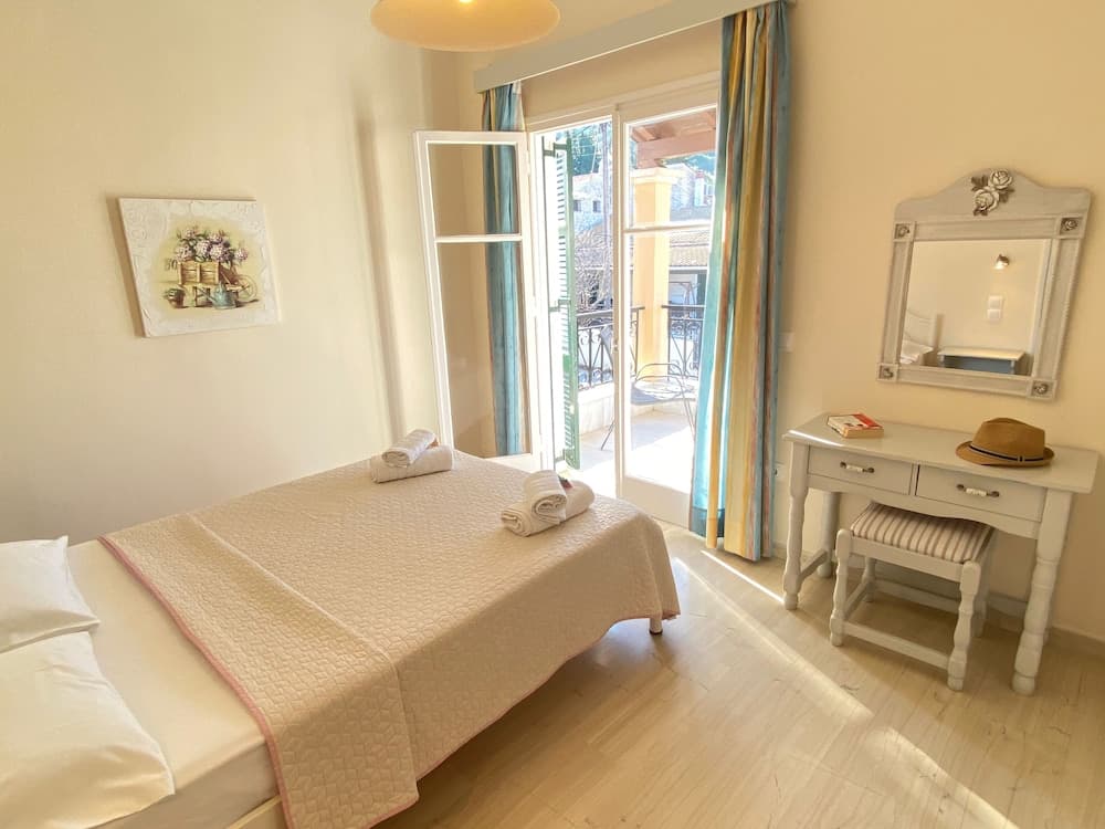 Nikos Cassiopeia Apartments