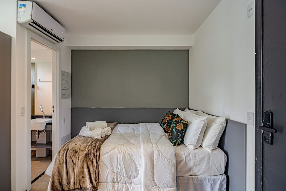 Studio completo ao lado do aeroporto