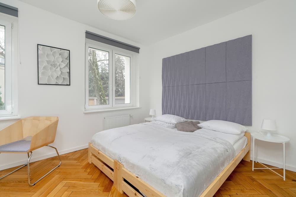 Rycerska Apartment Parking by Renters