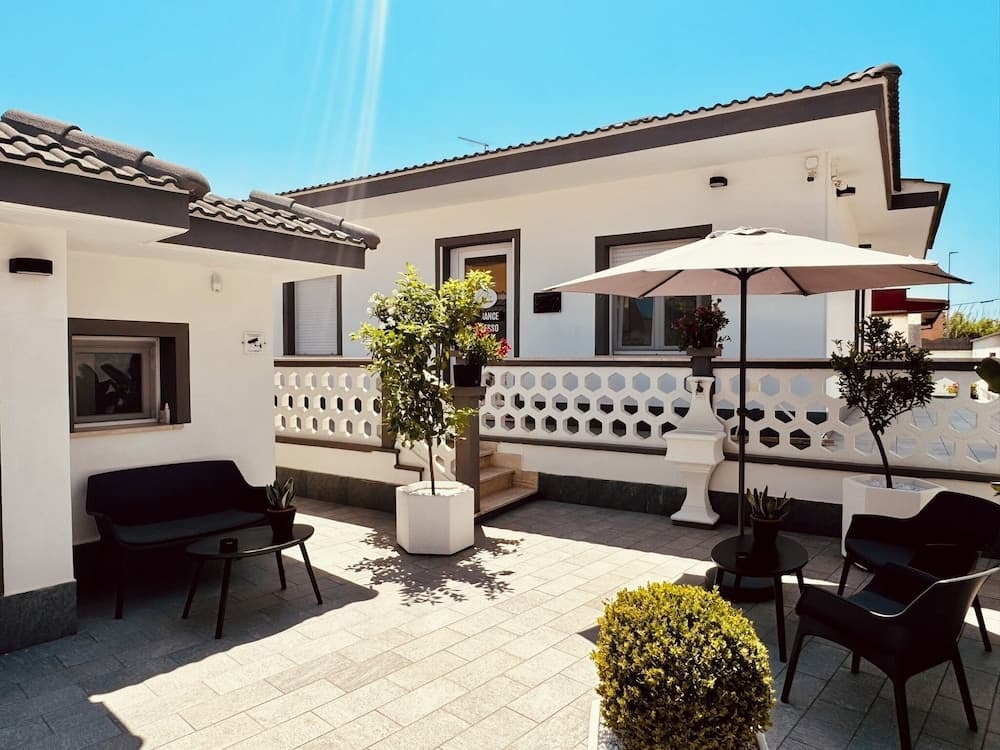 Kalasó Design Guest House - Rome Airport