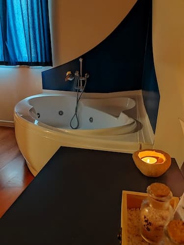 Bracco Rooms and Suites
