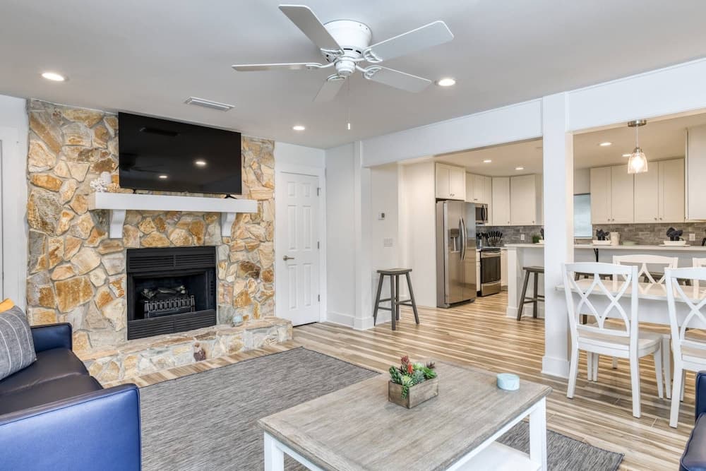 Maritime Place Unit A