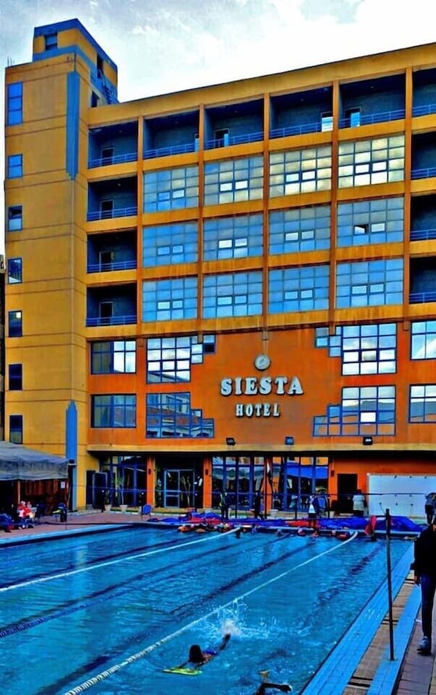 New Siesta Hotel