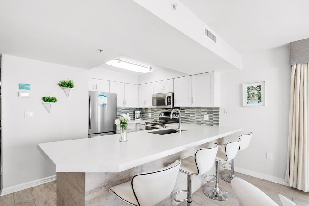 Pelican Beach Resort 501