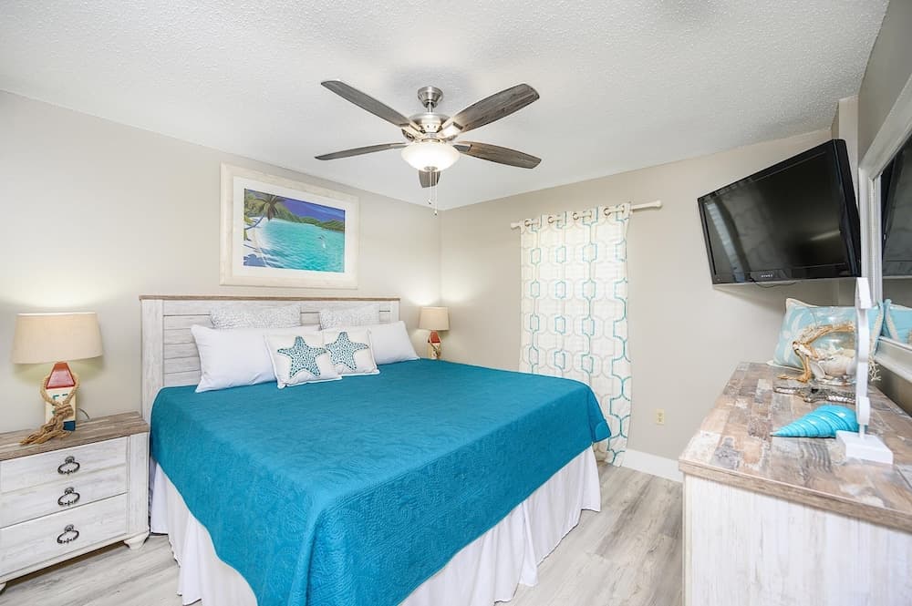 Pelican Beach Resort 2006