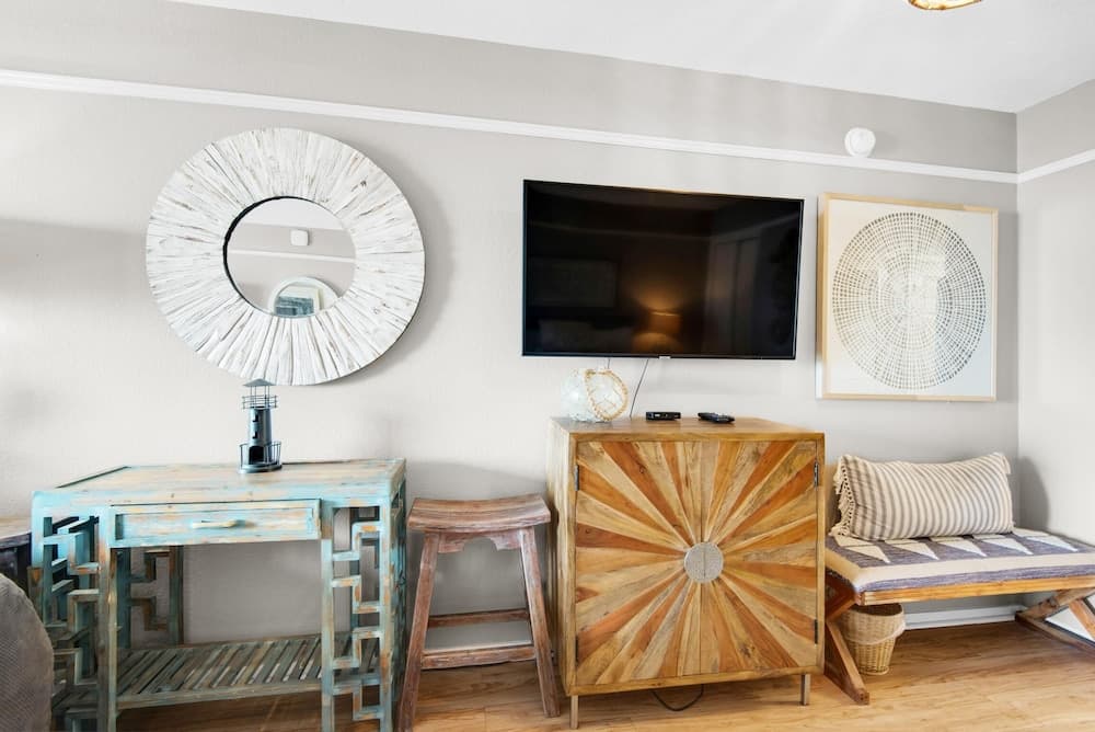 Islander Beach Resort 305