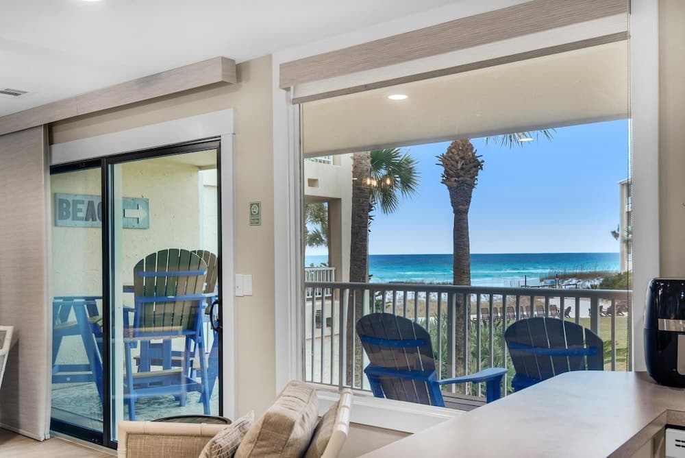 Silver Dunes D206- The Salty Seahorse